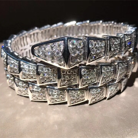 Bvlgari Serpenti 2 Bracelet Bobine Personnalisé en Or Blanc 18K serti de Diamants Pleine Pavé