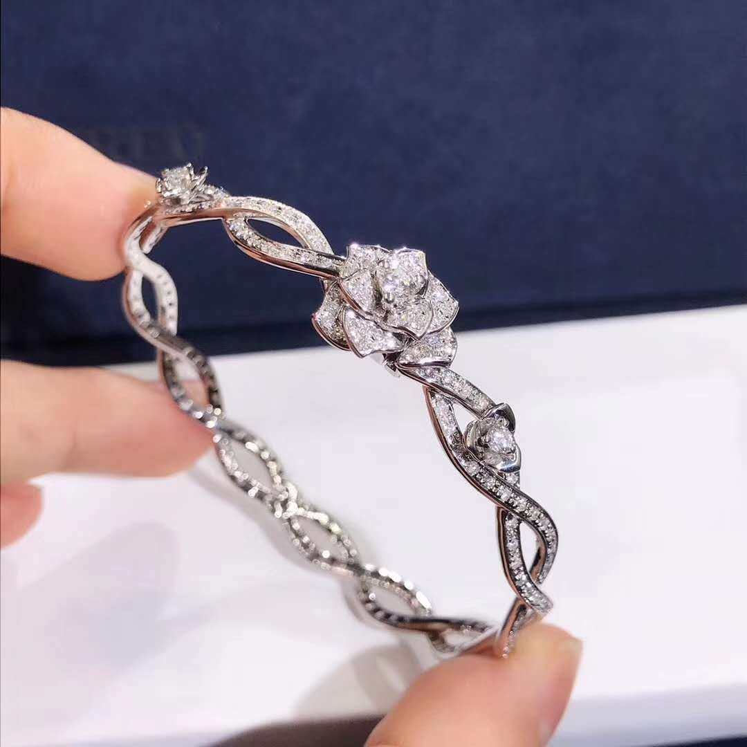 Customize Piaget Rose Bracelet in 18K White Gold with 190 Brilliant-cut Diamonds