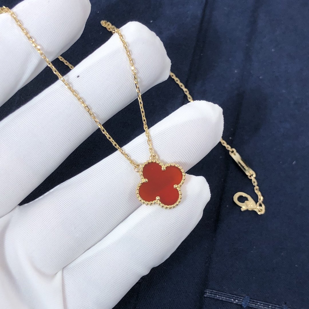 Custom Made Van Cleef & Arpels Vintage Alhambra Necklace 1 Motif in 18K Yellow Gold with Carnelian