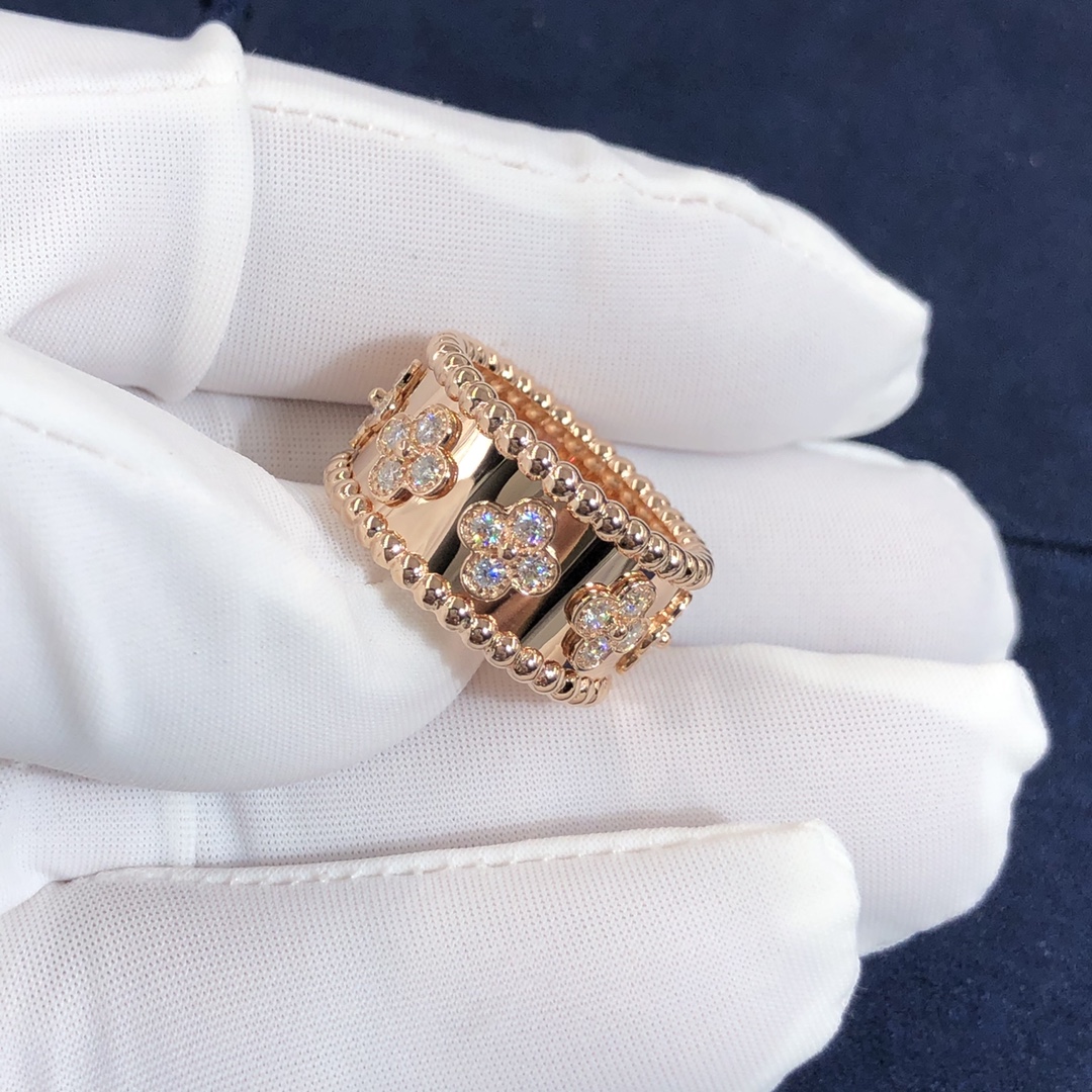 Custom Made Van Cleef & Arpels Perlée Clovers Ring in 18K Rose Gold With Diamonds,Small Model