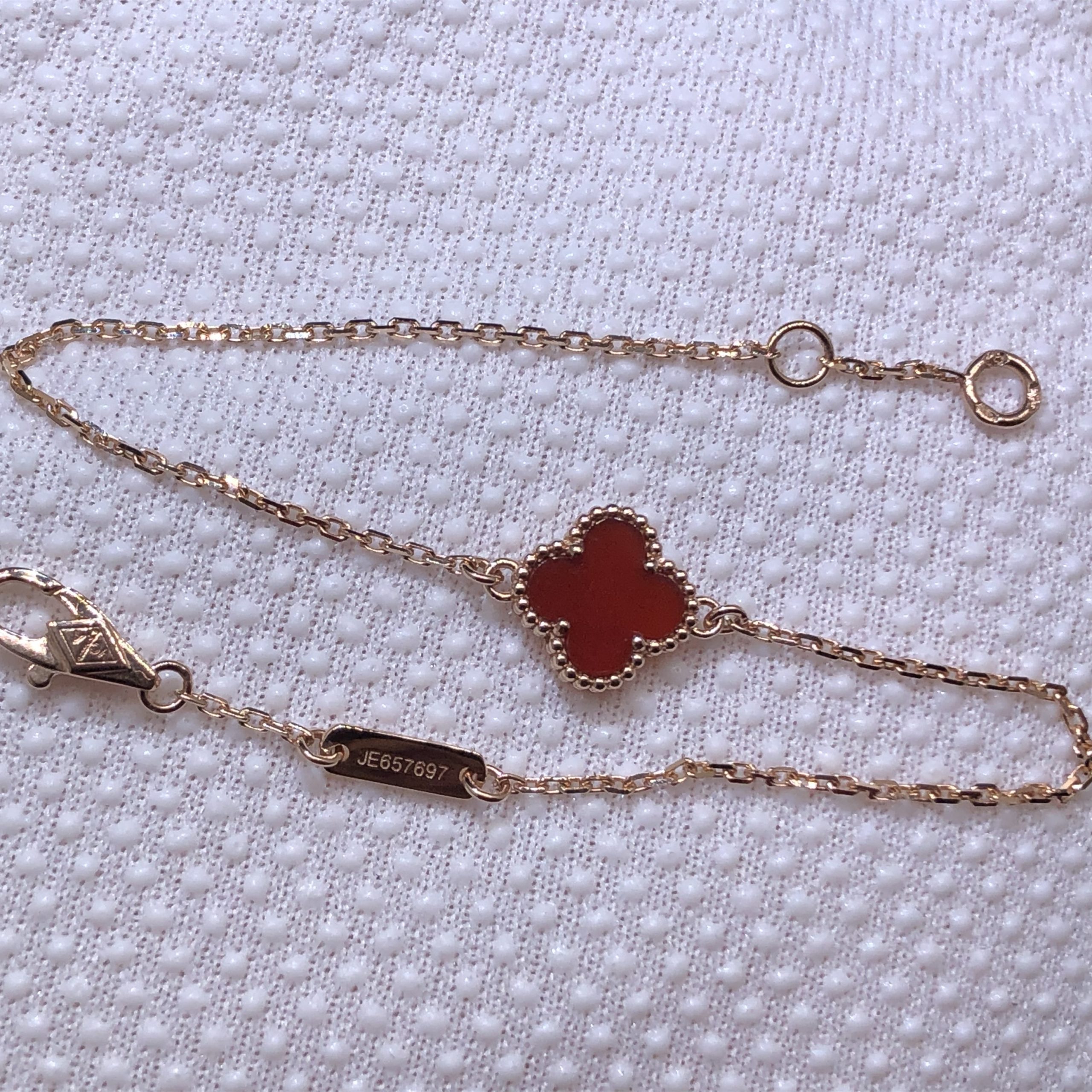 Van Cleef & Arpels Sweet Alhambra 1 Motifs Bracelet Custom Made in 18K Rose Gold with Carnelian