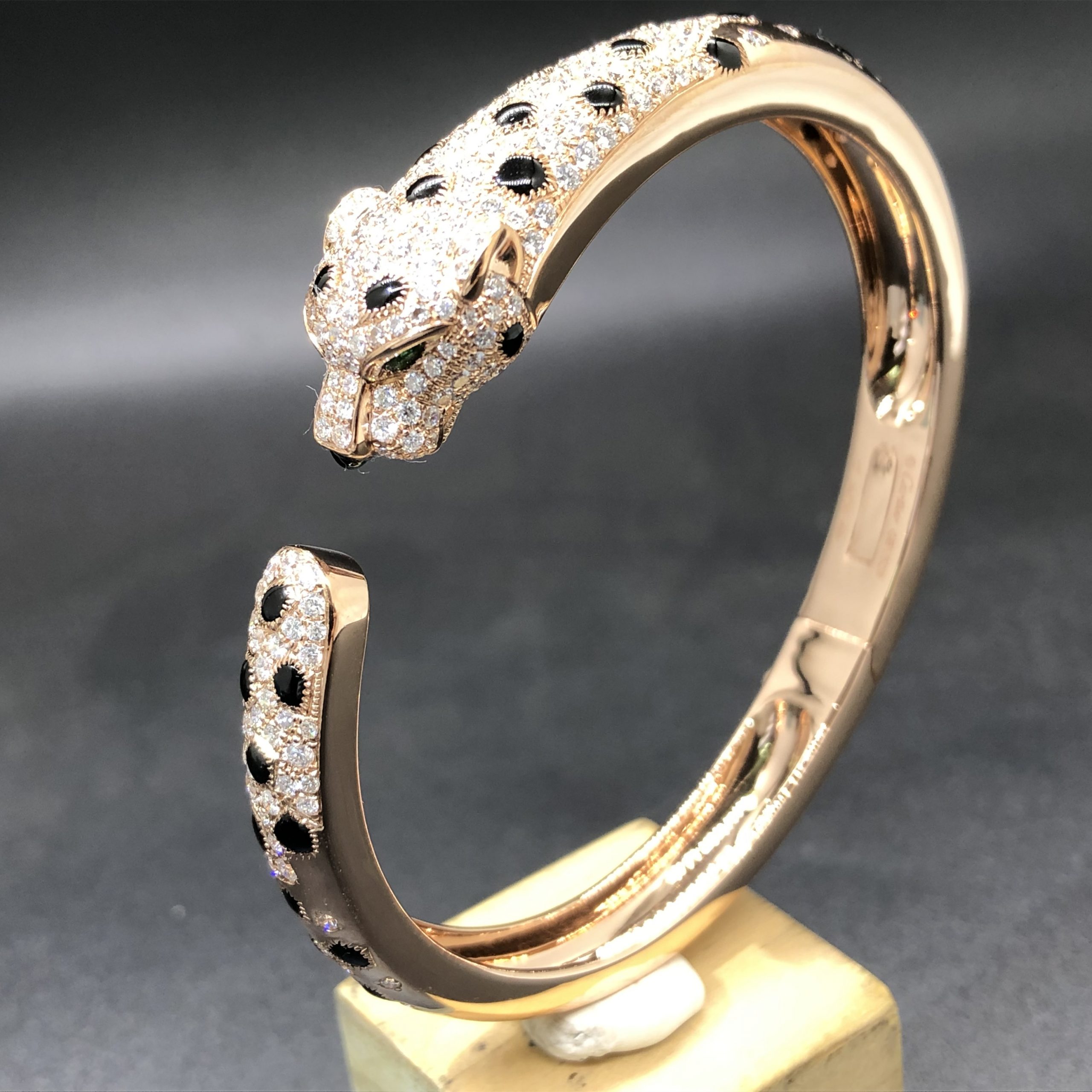 Custom-made Panthere De Cartier Bracelet in 18K Rose Gold  with Onyx,Emerald and Paved Diamonds